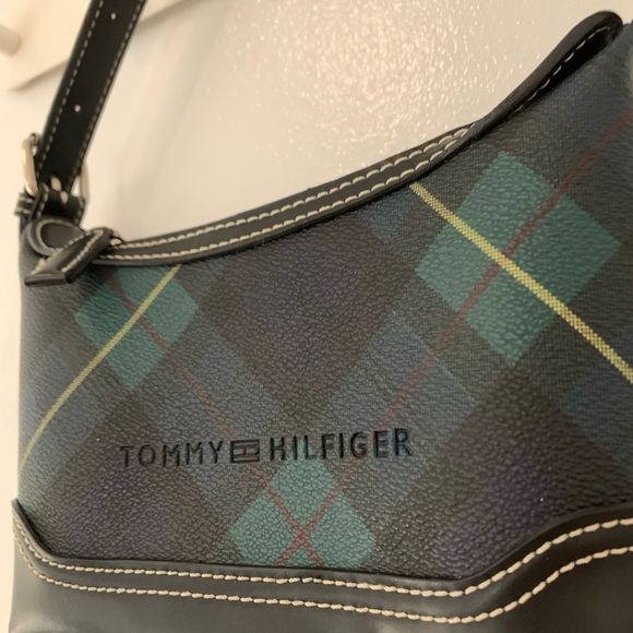 SOLD !!!!!!!!!!!! 💚gorgeous petit Tommy Hilfiger bag💚 - Picture 3 of 8